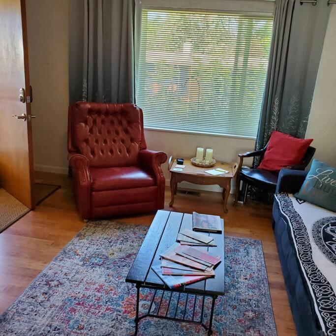 Sweet 2 Bedroom Close To U Of Oregon & Track! Юджин Екстер'єр фото